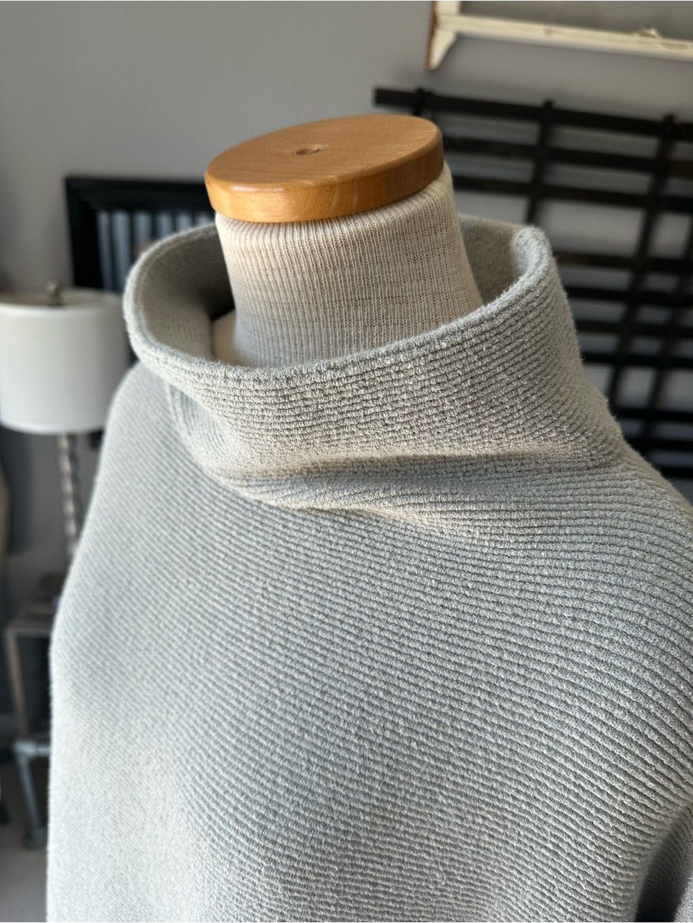Free People gray funnel neck ribbed sweater, size large - Picture 4 of 13
